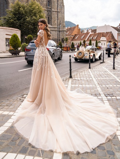 https://elisebride.ro/images/stories/virtuemart/product/2 Violet       (4).jpg